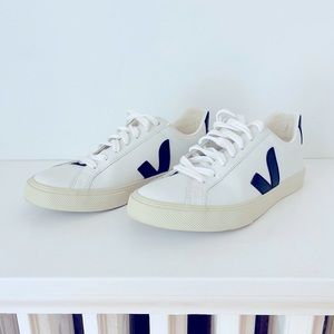 Veja sneakers.